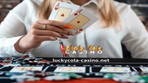 Ang mga poker hand ay may nakapirming hierarchy na depende sa halaga, suit, at kumbinasyon ng mga card.